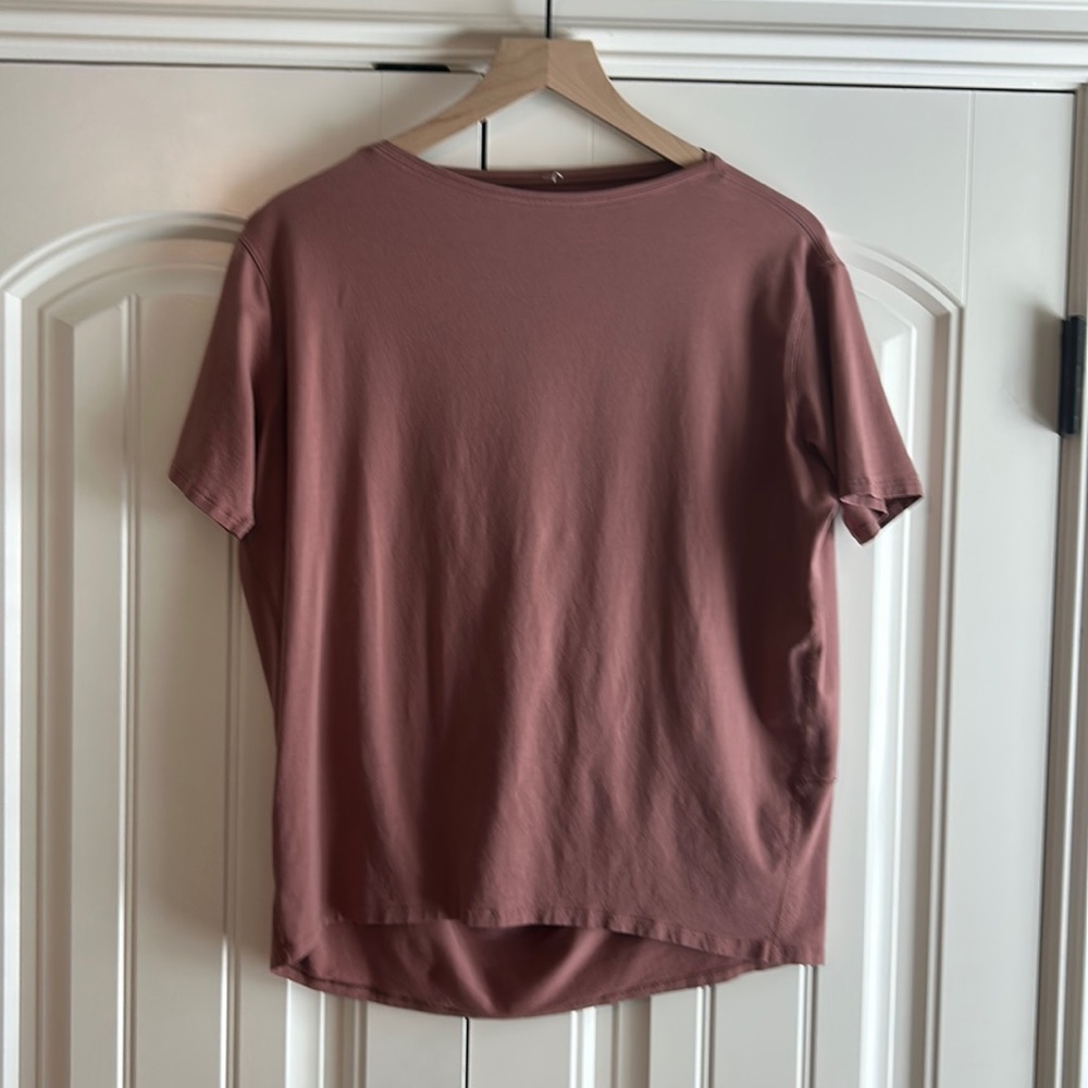 Lululemon Back in Action short sleeved shirt.